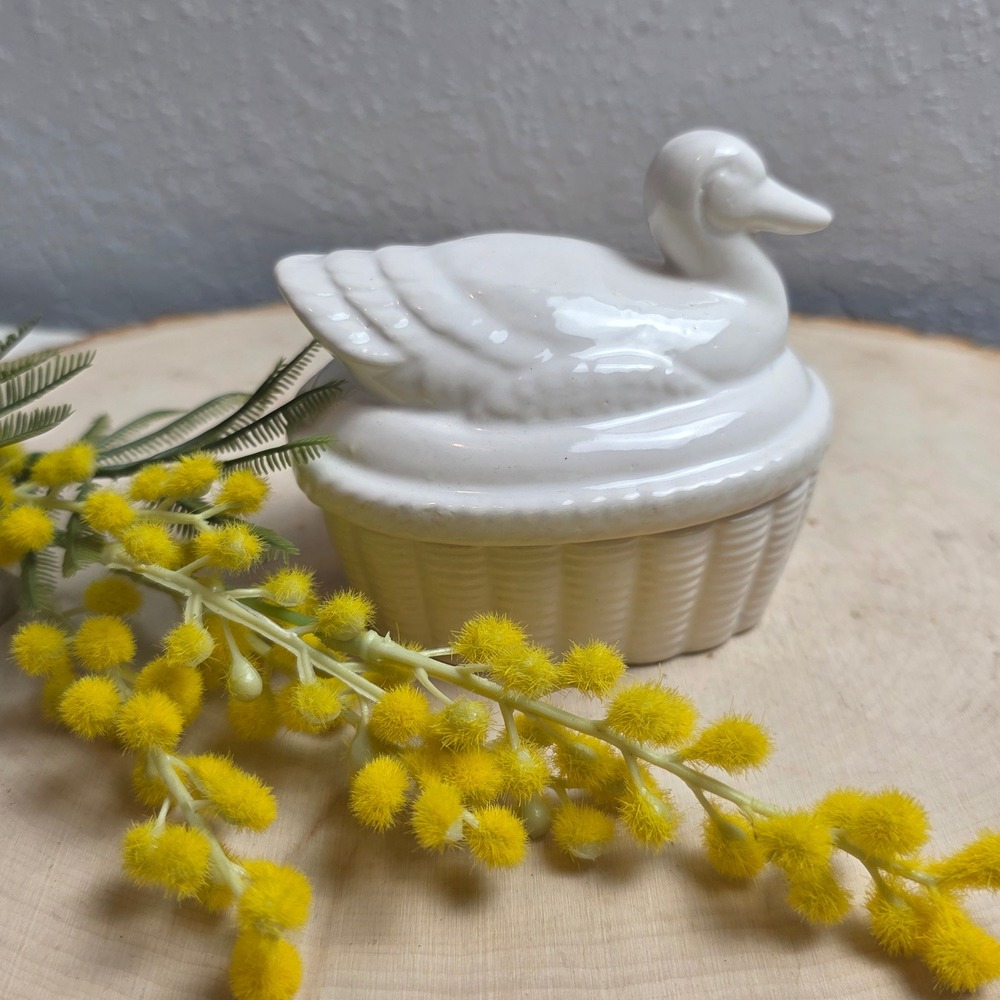 Vintage Action Japan White Ceramic Duck on a Nest Basket Trinket Box Lidded Dish